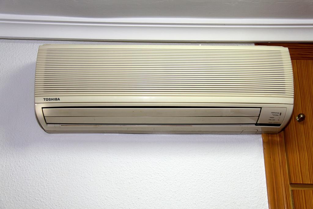ホテル ホスタル レスタウランテ ラ マシア Vila-real エクステリア 写真