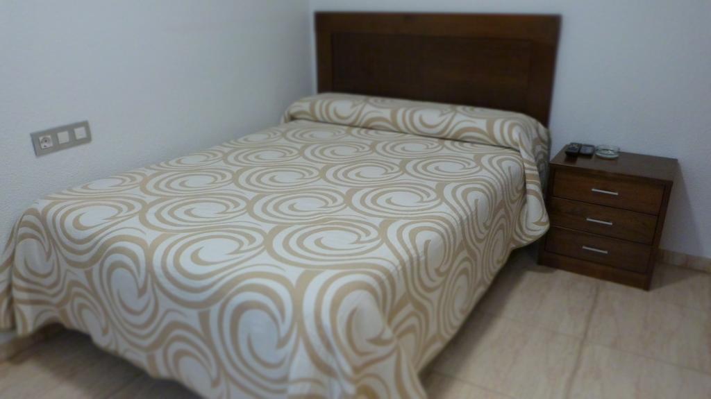 ホテル ホスタル レスタウランテ ラ マシア Vila-real エクステリア 写真