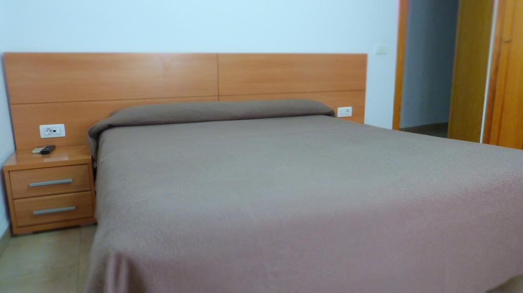 ホテル ホスタル レスタウランテ ラ マシア Vila-real エクステリア 写真